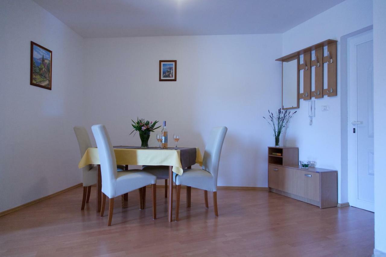 Apartment Helga Ližnjan Buitenkant foto