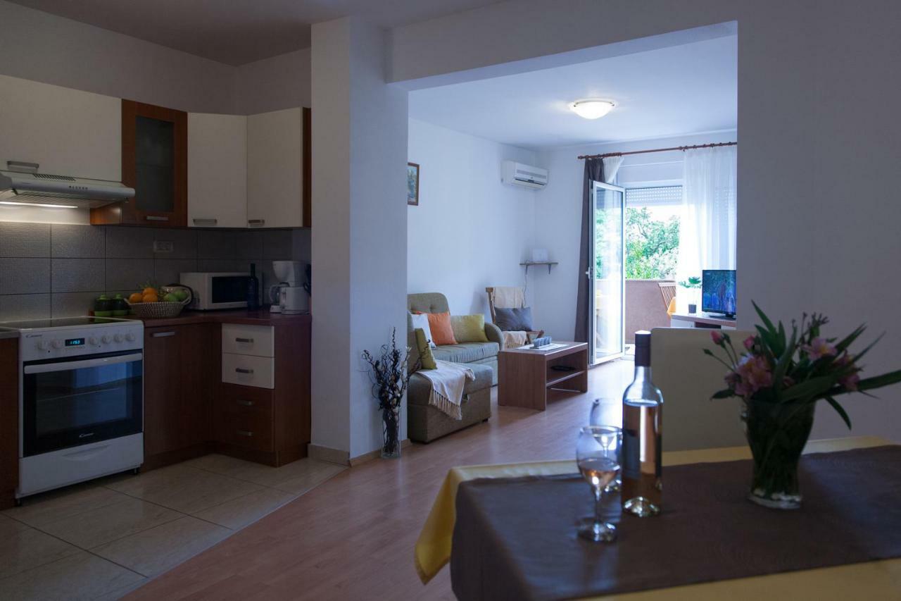 Apartment Helga Ližnjan Buitenkant foto