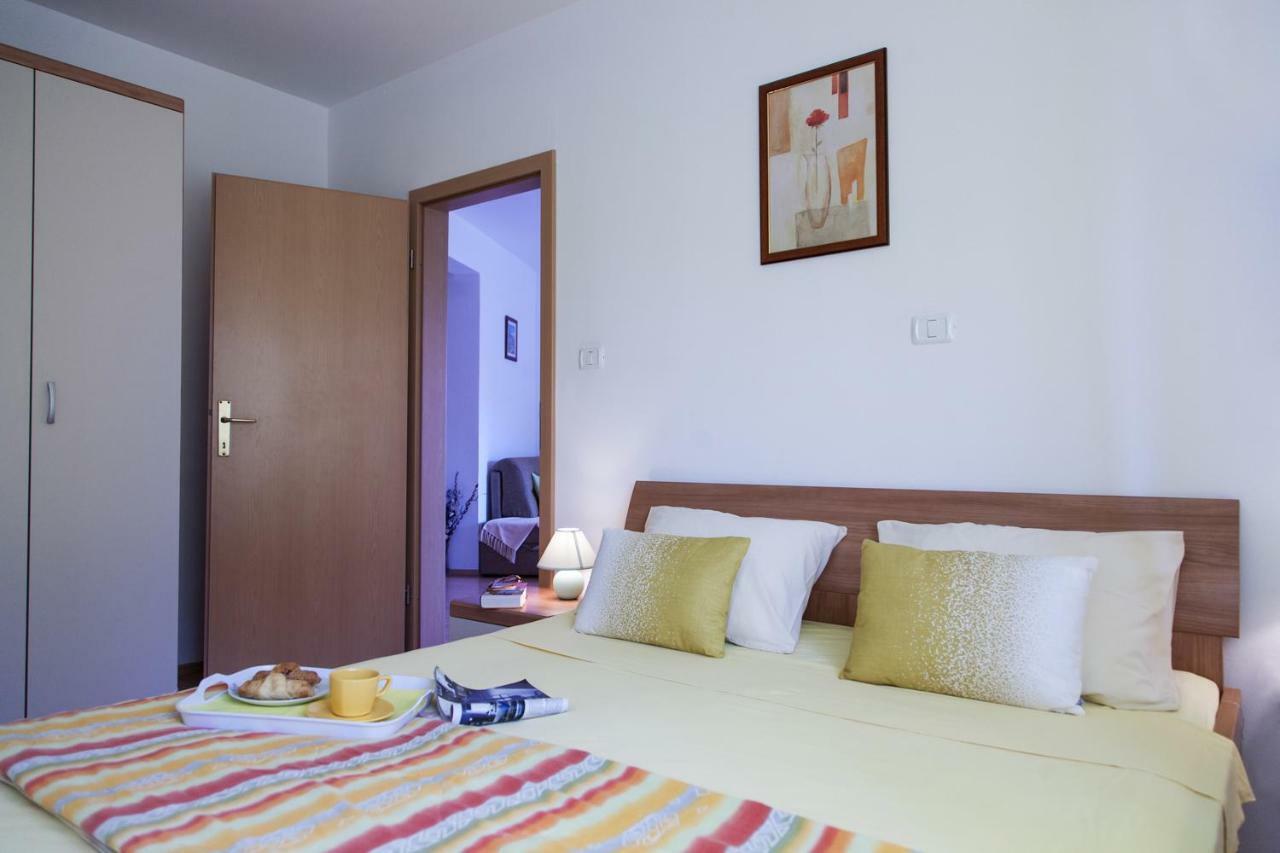 Apartment Helga Ližnjan Buitenkant foto