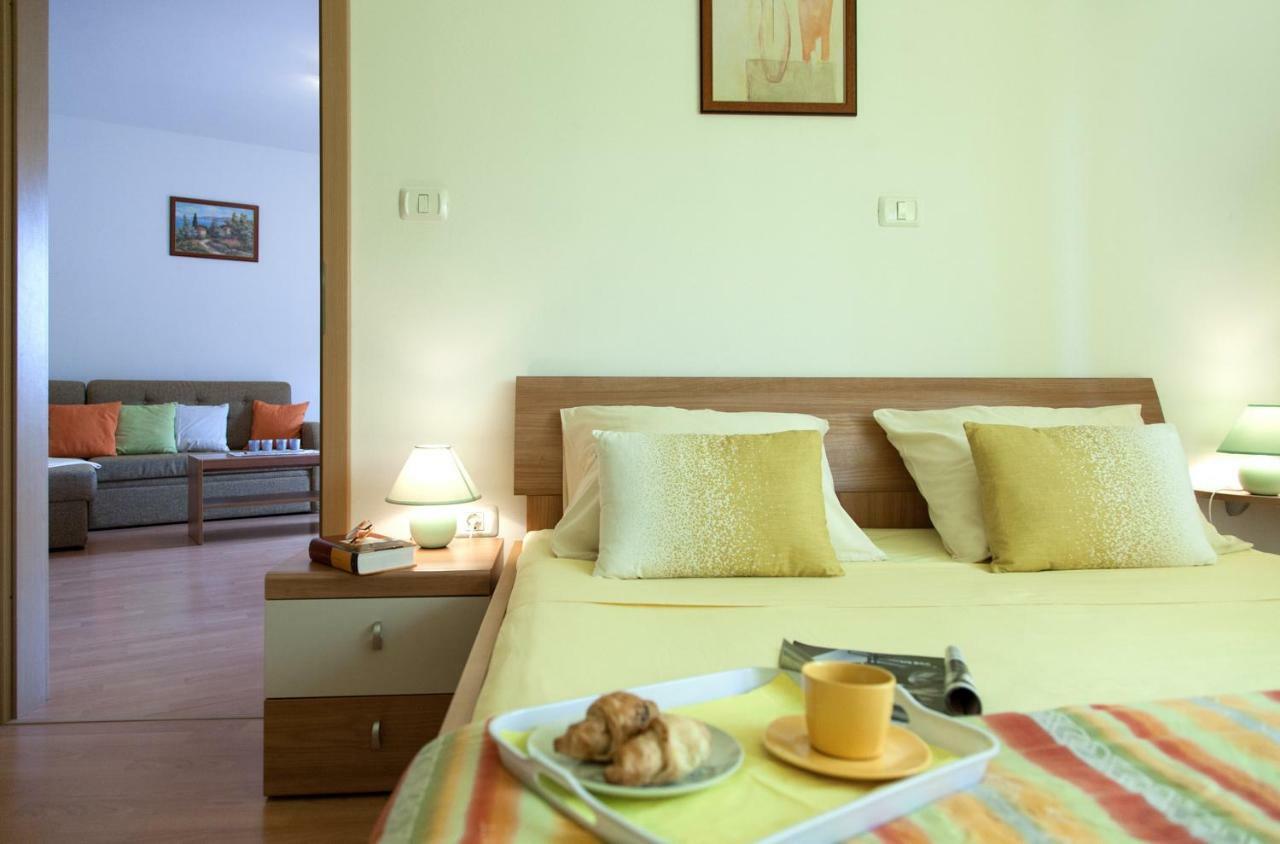 Apartment Helga Ližnjan Buitenkant foto